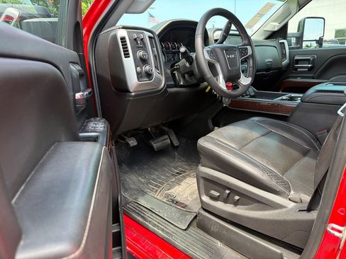 Used 2018 GMC Sierra 2500 SLT AWD/4WD image 22