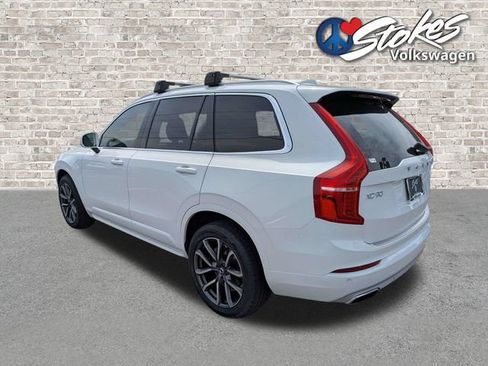 Used 2021 Volvo XC90 T5 Momentum w/ Protection Package Premier FWD image 6