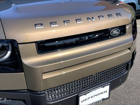 Certified 2026 Land Rover Defender 110 X-Dynamic SE AWD/4WD image 6