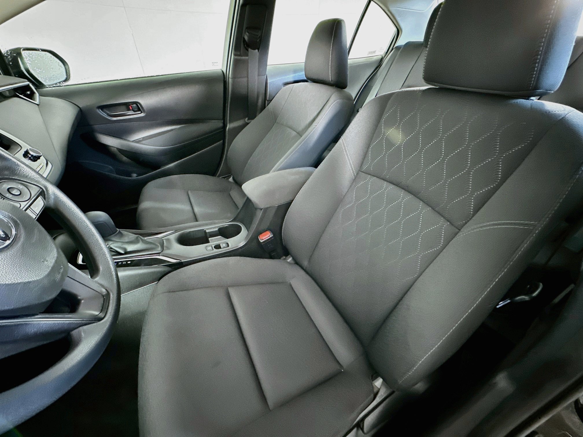 Used 2026 Toyota Corolla LE FWD image 13