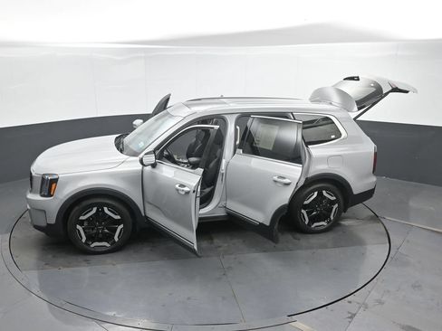 Used 2023 Kia Telluride EX AWD/4WD image 53