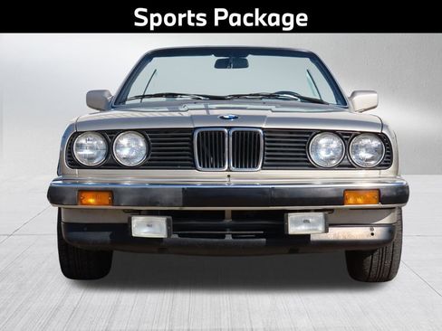 Used 1987 BMW 325i Convertible image 3