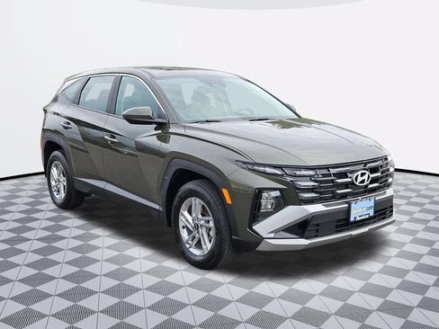 Certified 2025 Hyundai Tucson SE AWD/4WD image 8