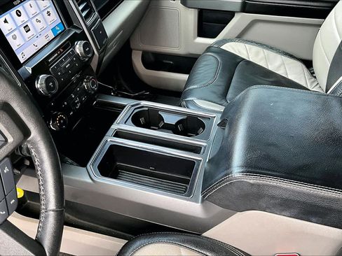 Used 2017 Ford F150 XLT w/ Equipment Group 301A Mid image 17