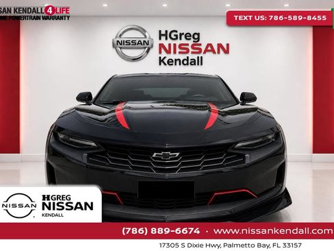 Used 2023 Chevrolet Camaro LT RWD image 1