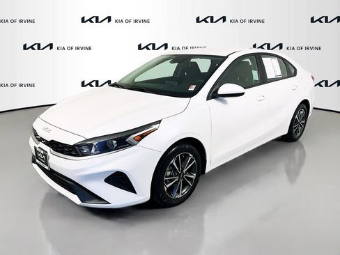 Certified 2024 Kia Forte LXS FWD image 4
