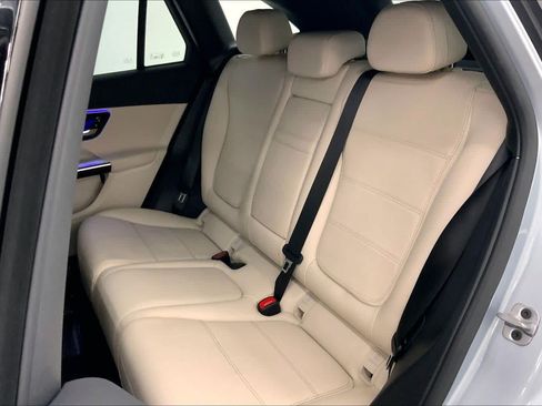 Certified 2023 Mercedes-Benz GLC 300 image 18
