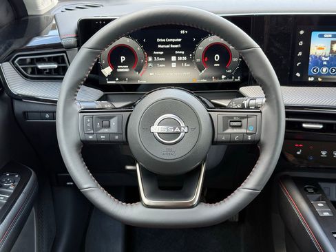New 2026 Nissan Kicks SR FWD image 26