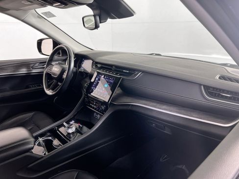 Used 2021 Jeep Grand Cherokee L Limited image 28