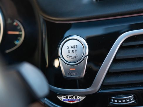 Used 2018 BMW 750i w/ Executive Package image 34