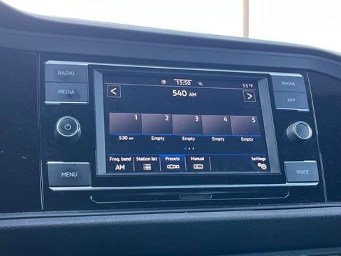 Used 2023 Volkswagen Jetta Sport image 37