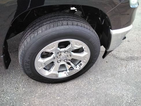 Used 2022 RAM 1500 Big Horn AWD/4WD image 17