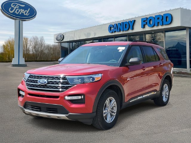 Used 2024 Ford Explorer XLT w/ Equipment Group 202A AWD/4WD image 2