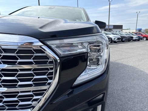Used 2022 GMC Terrain Denali w/ LPO, Floor Liner Package AWD/4WD image 10