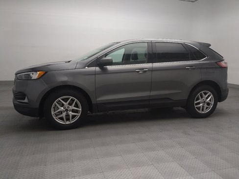 Used 2024 Ford Edge SEL image 2