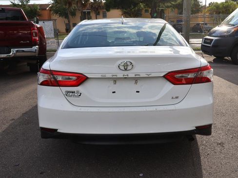Used 2020 Toyota Camry LE FWD image 6