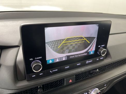 Certified 2023 Honda CR-V EX image 29