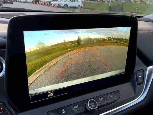 Used 2023 Chevrolet Blazer LT image 15