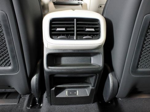 Certified 2026 Mercedes-Benz GLE 53 AMG 4MATIC image 31