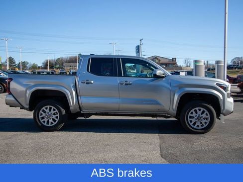 Used 2024 Toyota Tacoma SR5 image 6