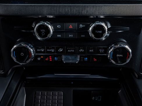 Used 2026 Ford F250 Platinum image 26