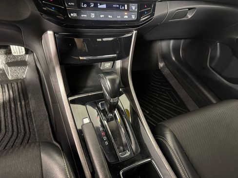 Used 2016 Honda Accord Sport image 14