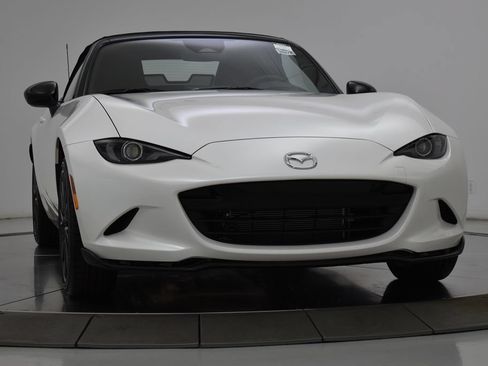 New 2026 MAZDA MX-5 Miata Club RWD image 12