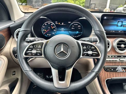 Certified 2022 Mercedes-Benz GLC 300 image 21