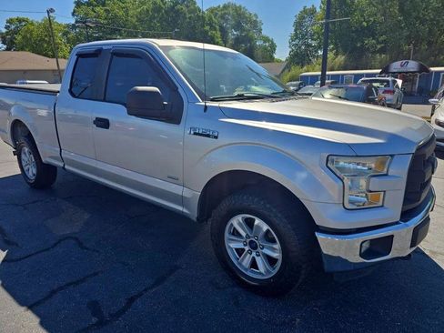 Used 2016 Ford F150 XL w/ Equipment Group 101A Mid AWD/4WD image 3