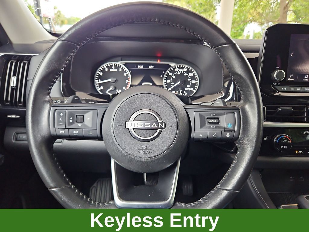 Used 2024 Nissan Pathfinder SV FWD image 9