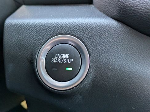 Used 2024 GMC Terrain SLT image 23