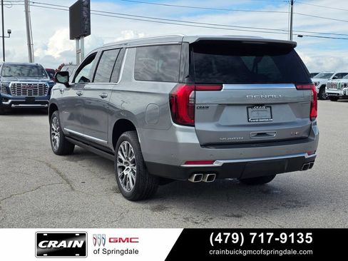 Used 2026 GMC Yukon XL Denali w/ Sun & Power Step Package AWD/4WD image 5