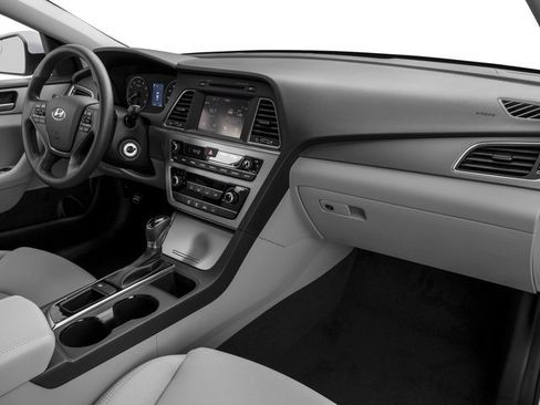 Used 2017 Hyundai Sonata SE FWD image 19