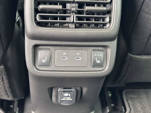 New 2026 Nissan Leaf Platinum+ w/ Floor Mat Package (Platinum+) FWD image 12