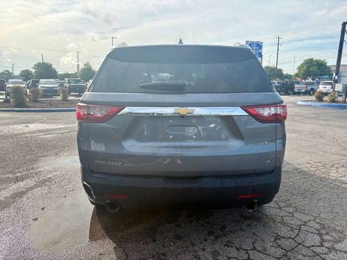Used 2018 Chevrolet Traverse LT AWD/4WD image 4