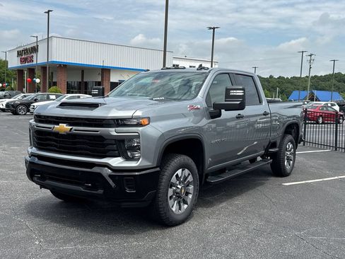 New 2026 Chevrolet Silverado 2500 Custom w/ Custom Value Package AWD/4WD image 2