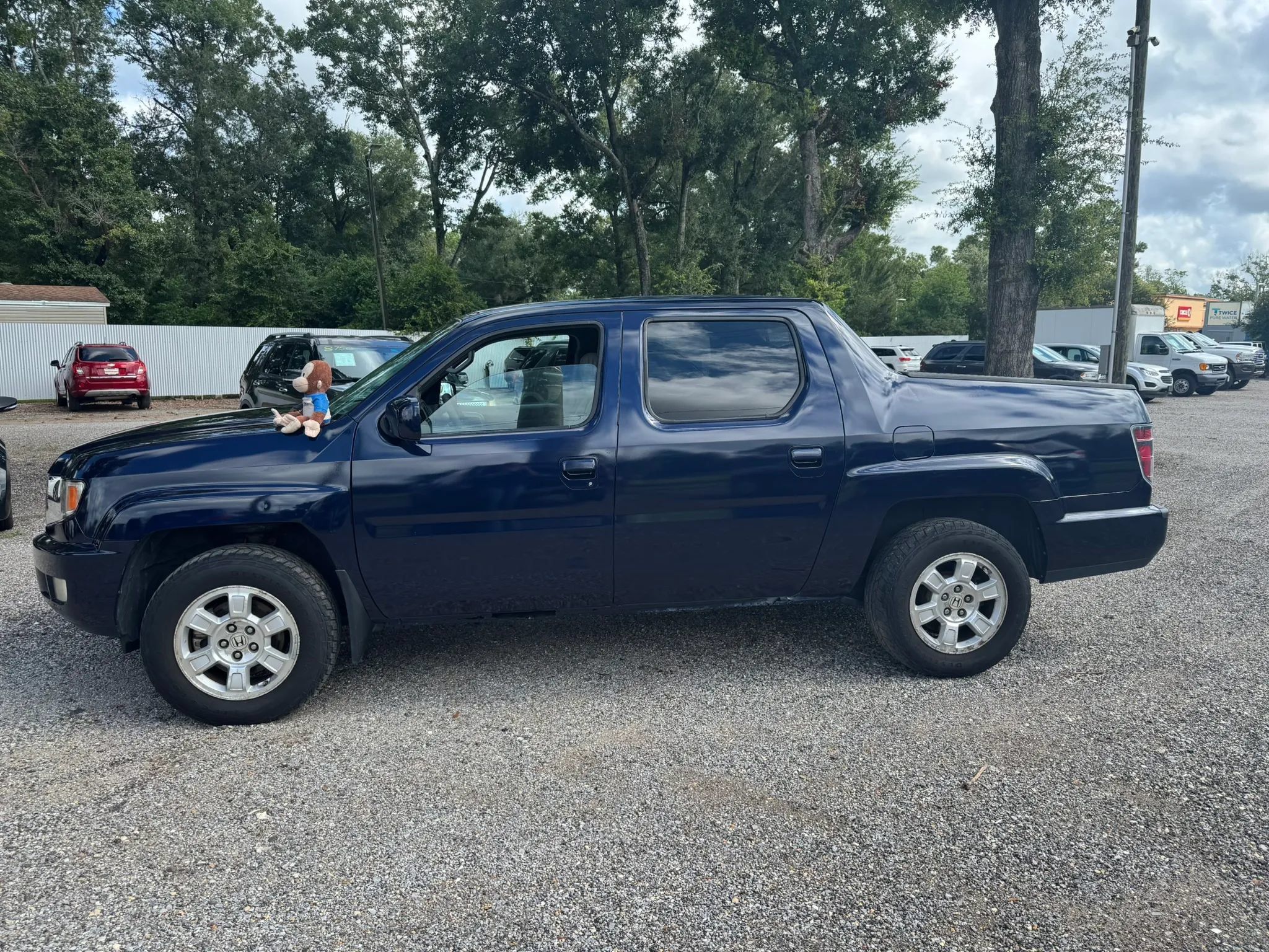 Used 2013 Honda Ridgeline RTS image 2