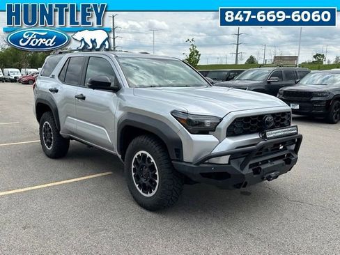 Used 2025 Toyota 4Runner TRD Sport Premium AWD/4WD image 3