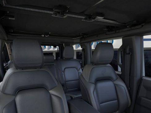 New 2026 Ford Bronco Outer Banks w/ Sasquatch Package AWD/4WD image 12