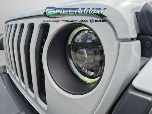 Used 2023 Jeep Gladiator Rubicon w/ LED Lighting Group AWD/4WD image 26