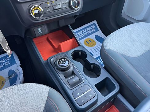 Used 2022 Ford Maverick XLT image 24