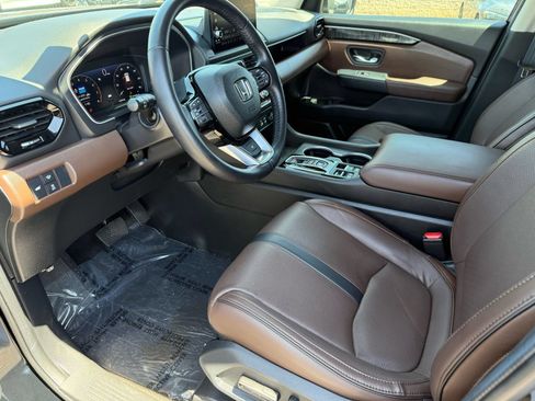 Certified 2024 Honda Pilot Elite image 12