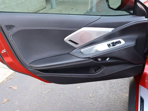 Used 2021 Chevrolet Corvette Stingray Preferred Cpe w/ Z51 Performance Package image 21