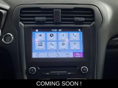 Used 2018 Ford Fusion SE image 22