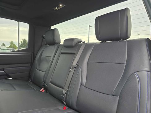 Used 2024 Toyota Tundra Platinum AWD/4WD image 17