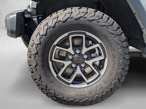 Used 2026 Jeep Wrangler Unlimited Rubicon AWD/4WD image 23