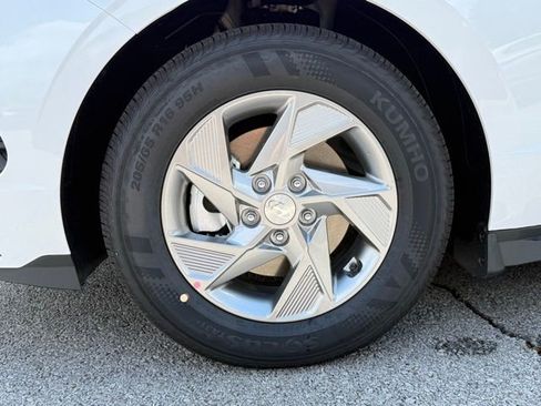 New 2025 Hyundai Sonata SE image 30