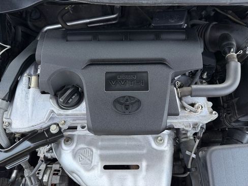 Used 2016 Toyota Camry SE FWD image 30