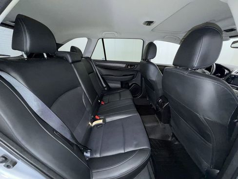 Used 2016 Subaru Outback 2.5i Limited image 16