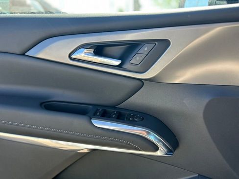 New 2026 Chevrolet Traverse LT w/ Driver Confidence Package FWD image 32